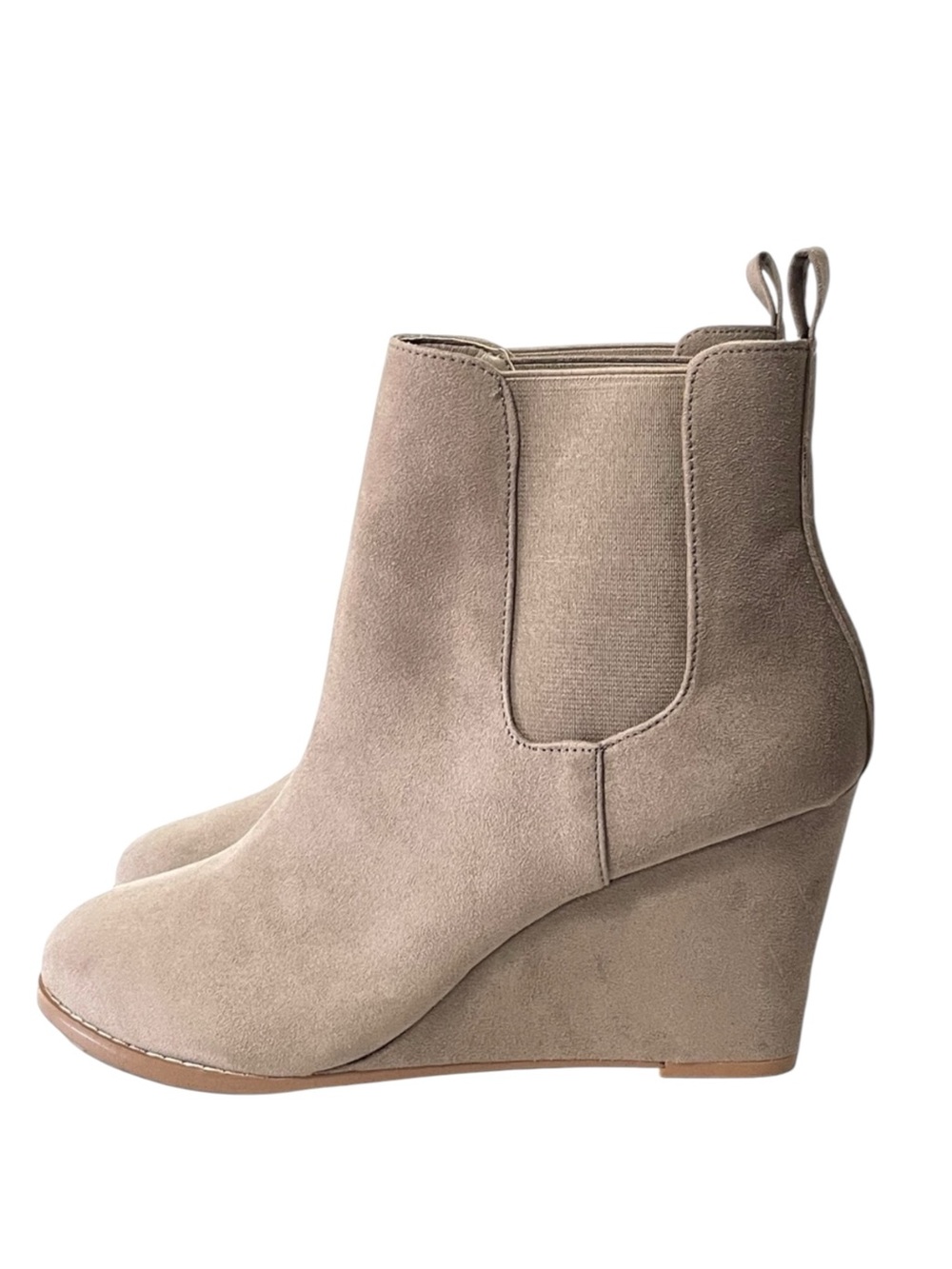 Steve Madden Gradient Sand Tan Wedge Heel Chelsea Microfiber Ankle Booties  Sz10